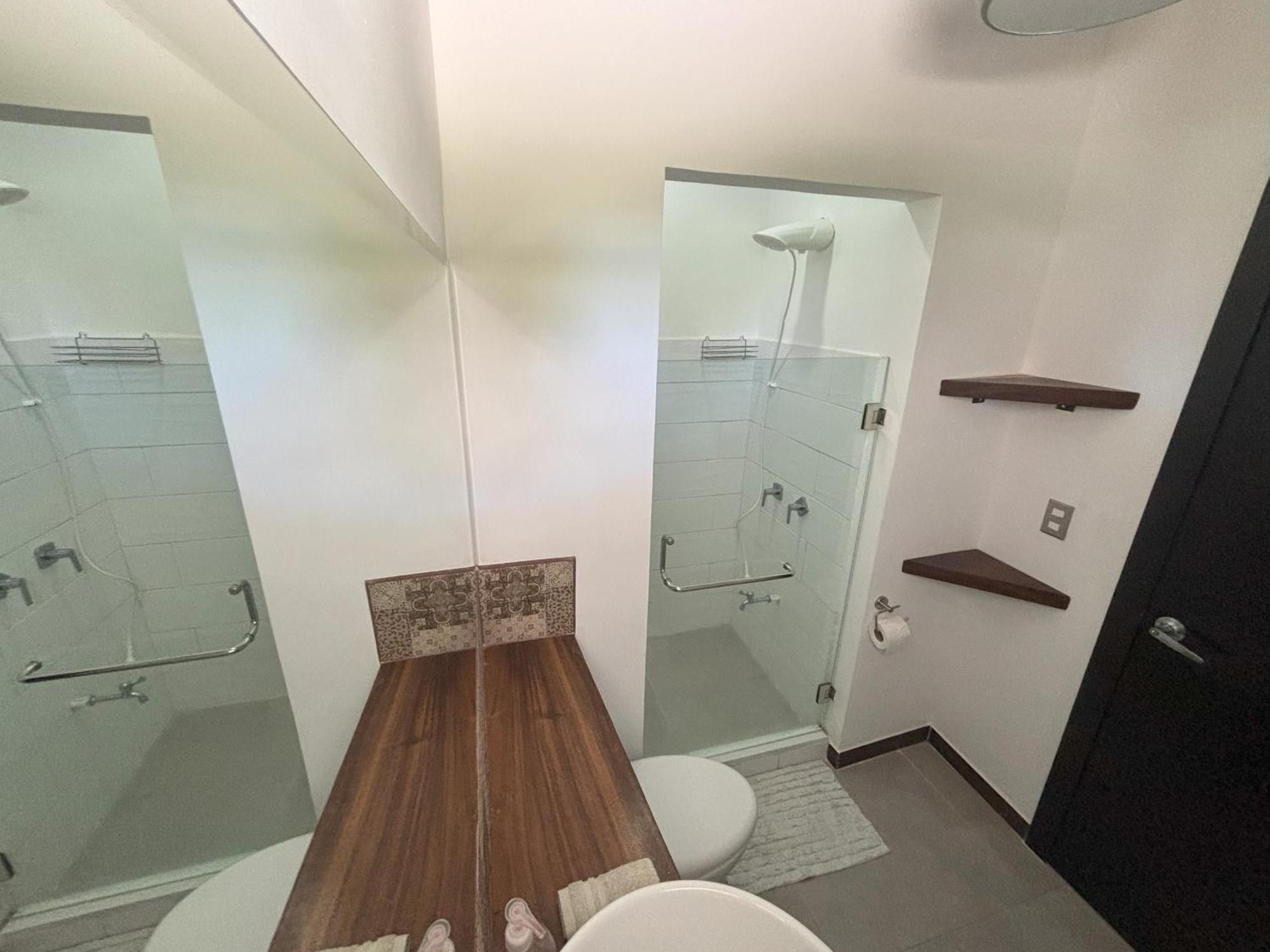 Amazilia Guesthouse ลิเบเรีย ภายนอก รูปภาพ